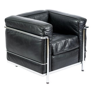 Authentic Cassina Lc2 Black Leather Petit Lounge Chair by Le Corbusier, 4x Avail For Sale