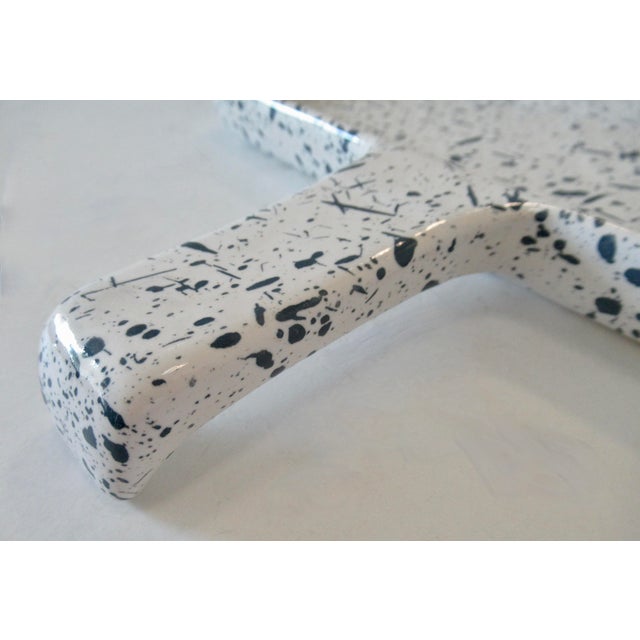 White Vintage MCM "Dr. Douglas" Ironstone Splatter-Motif Handled Baking Pan For Sale - Image 8 of 12