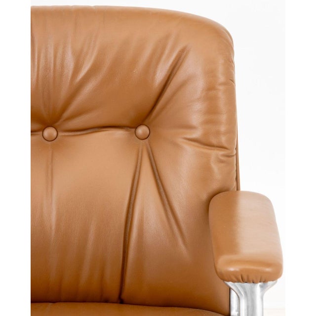 Modern Osvaldo Borsani Swivel Office Chair, Ca. 1970 For Sale - Image 3 of 7