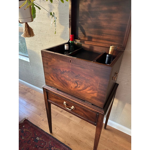Henkel Harris 1970s Henkel Harris Solid Mahogany Wine Cellarette / Bar Cabinet – Original Label For Sale - Image 4 of 8