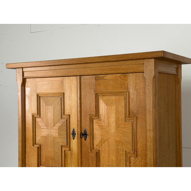 1960s Scandinavian Modern Oak Two-Door Cabinet by Henning Kjærnulf, 1960s For Sale - Image 5 of 13