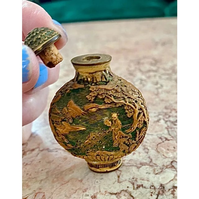 Bottle Green Late 20th Century Finely Detailed Green Chinese Snuff Bottle For Sale - Image 8 of 11