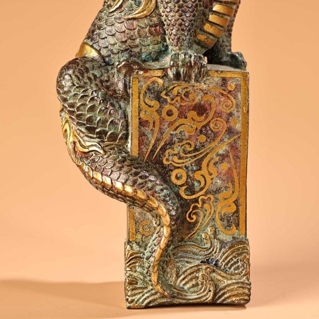 Bronze Late 19th Century Gold-Inlaid Bronze Mythical Beast Statue, 1.4kg For Sale - Image 8 of 9