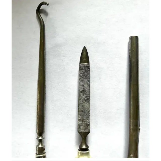 Early 20th Century Antique Silver Hair and Manicure Vanity Set For Sale - Image 5 of 7