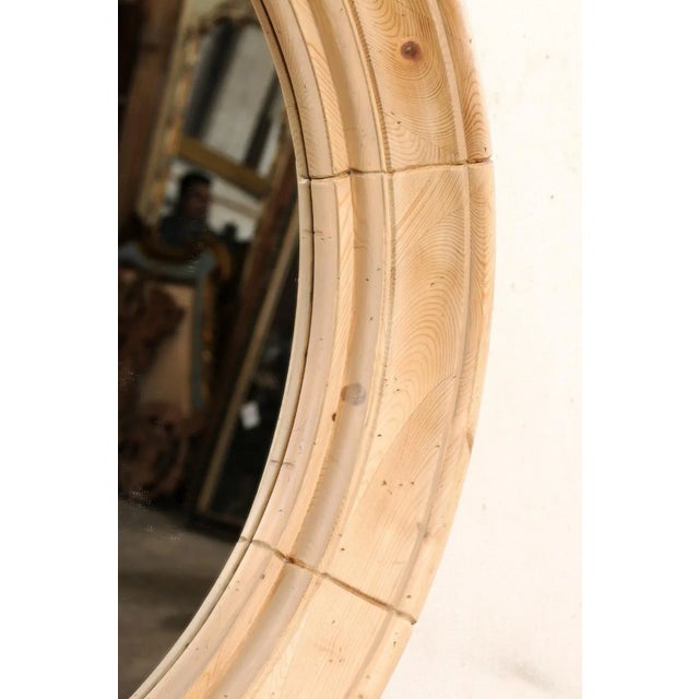 English Round-Shaped Mirror with Nice Depth For Sale - Image 4 of 11