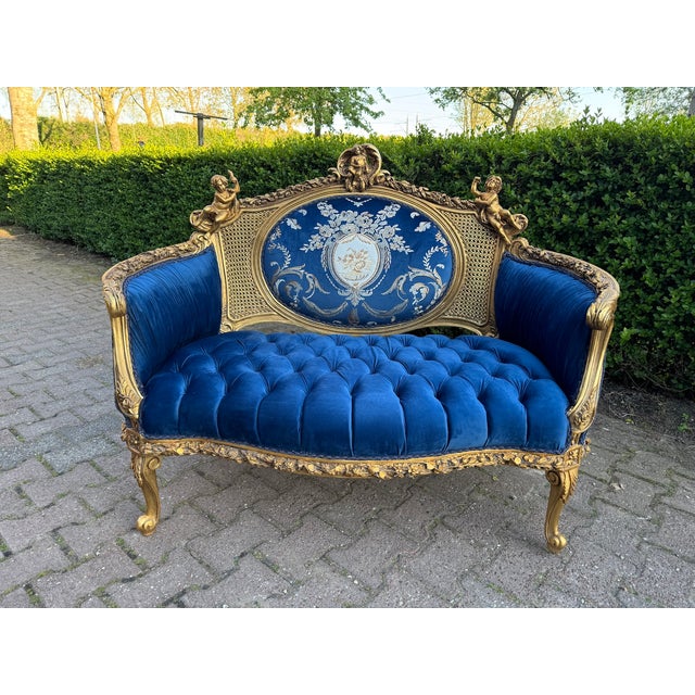 French 1940 French Louis XVI Gold Beech Blue Velvet Settee For Sale - Image 3 of 18