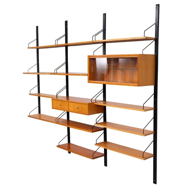 Hanging Royal Wall System from Poul Cadovius, Denmark, 1950s For Sale - Image 14 of 14