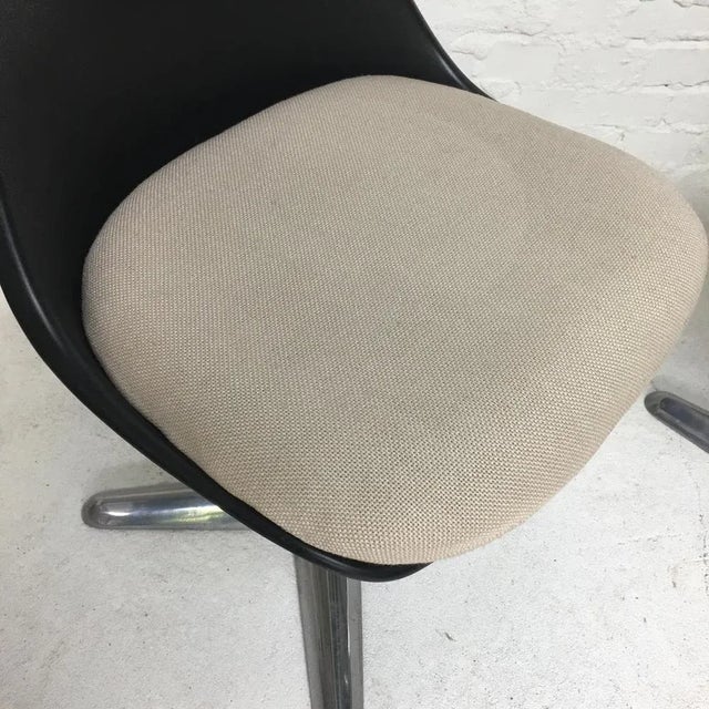 Set of Tulip Chairs by Maurice Burke for Arkana England, 1960s For Sale - Image 4 of 6