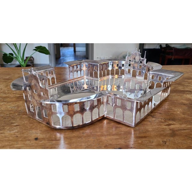 The Palazzo Venaria Reale is part of a collection of Italian monuments numbering 8 pieces. This model is no longer...