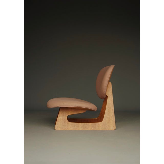 Beige Model 5016 Low Chair by Junzo Sakakura and Daisaku Cho, 1970s For Sale - Image 8 of 18