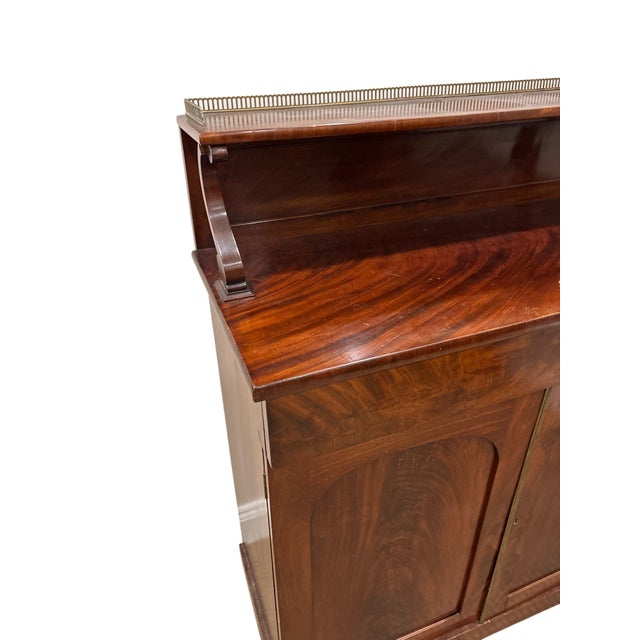 Traditional Mid 20th Century English Regency Style Mahogany Chiffonier Cabinet With Gallery Shelf For Sale - Image 3 of 5