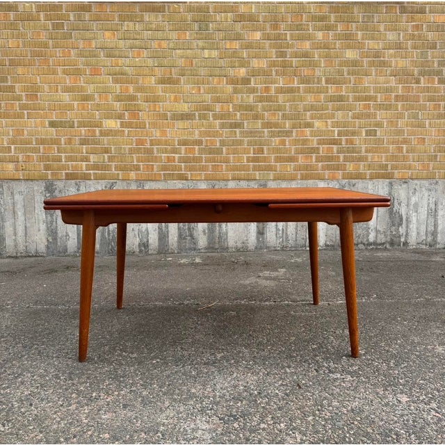 AT-312 Dining Table by Hans J. Wegner for Andres Tuck, 1950s, in Very Good conditions. Designed 1950 to 1959 This piece...