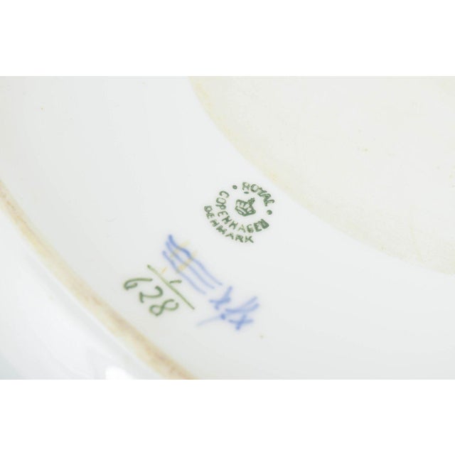 Blue Fluted Half Lace Oval Dish in Porcelain from Royal Copenhagen, 1950 For Sale - Image 4 of 5