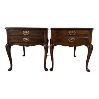 1970's Vintage Drexel Queen Anne Style Nightstands – A Pair For Sale