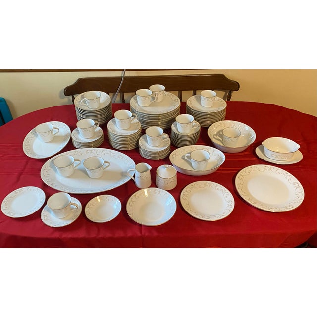 Vintage Noritake Duetto 6610 Mid-Century Modern Ceramic White Gold Scroll Japan Dinner Set - 96 Pieces For Sale - Image 11 of 11