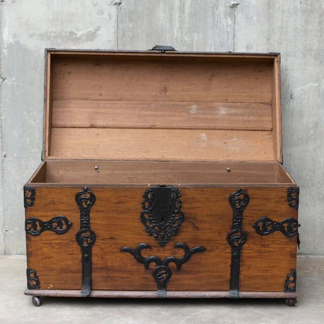 18th Century Baroque Chest For Sale - Image 4 of 7