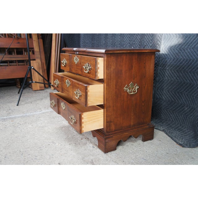 Pennsylvania House 1980s Pennsylvania House Cherry Bachelors Chest of Drawers Stand Console 26" For Sale - Image 4 of 13