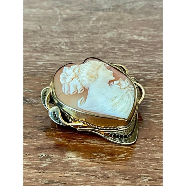 Vintage Victorian 12k Carved Shell Cameo Heart Brooch For Sale In West Palm - Image 6 of 12