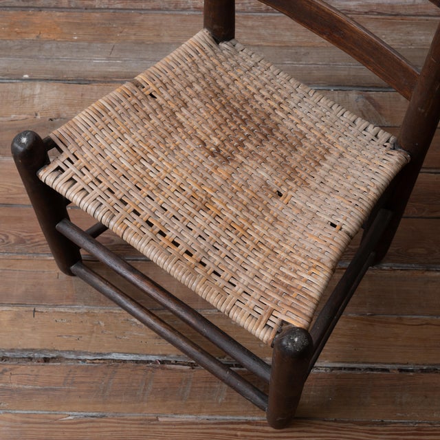 American Ladder Back Chair, c.1800 For Sale - Image 4 of 12