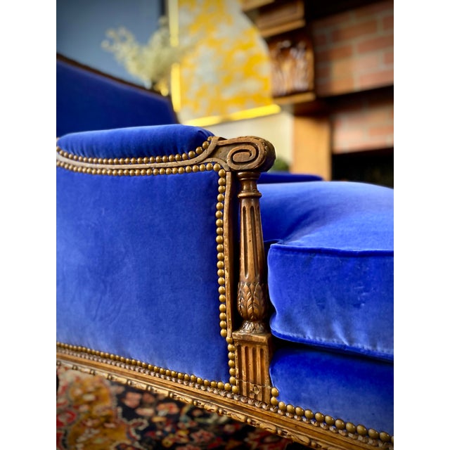 Royal Blue Stamped Early 18th Century Louis XVI Duchesse Brisee Longue Chair French Bergère For Sale - Image 8 of 10
