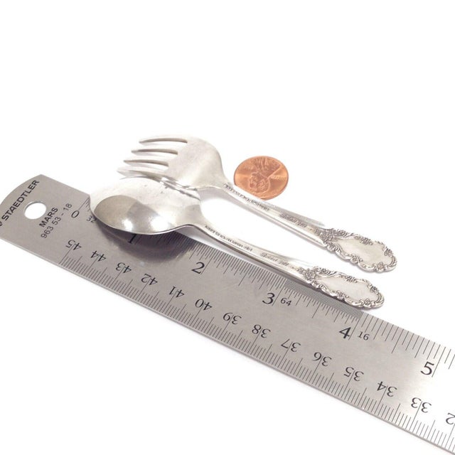 1960s 1960s International (Rogers) Bridal Veil Sterling Silver Spoon & Fork Baby Set No Mono For Sale - Image 5 of 6