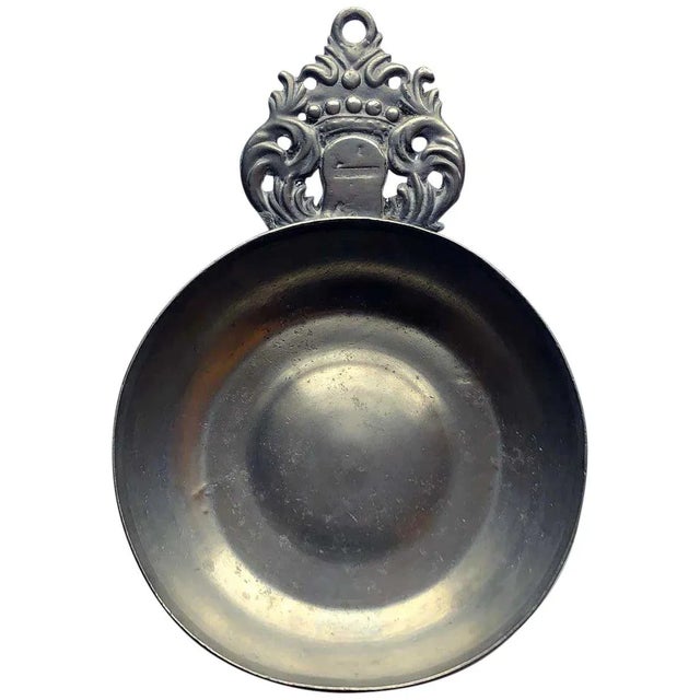 Metal 19th Century American New England Pewter Crown Handle Porringer For Sale - Image 7 of 7