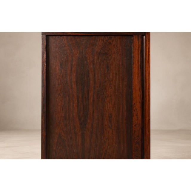 Sergio Rodrigues "Marquesa" Chest of Drawers in Rosewood With Marble Top — Oca, Brazil, C. 1965 For Sale - Image 9 of 18