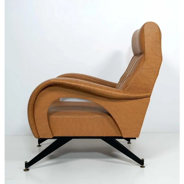 Marco Zanuso Mid-Century Modern Leatherette Armchair in Marco Zanuso Style, Italy, 1970s For Sale - Image 4 of 9