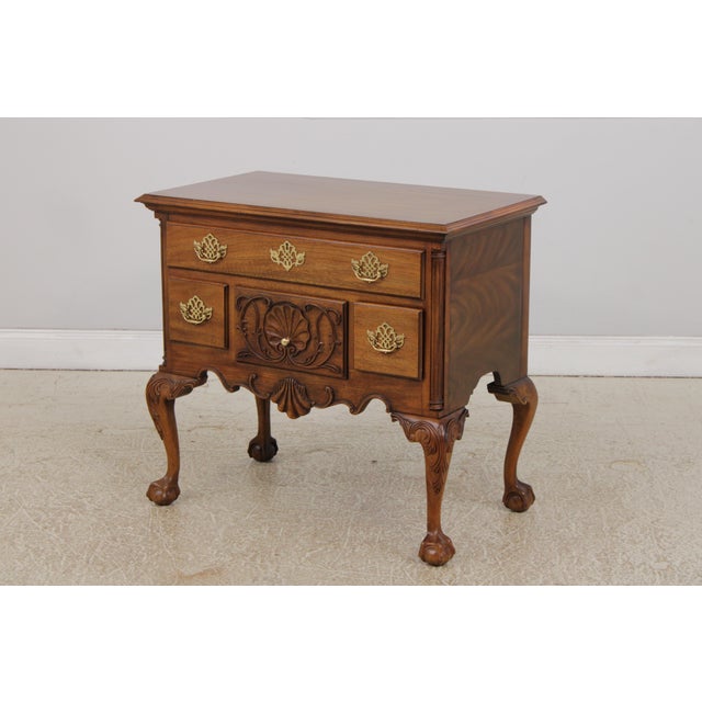 Councill Furniture Councill Craftsmen Mahogany Chippendale Style Lowboy For Sale - Image 4 of 17
