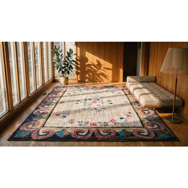 Wonderful Ivory Background Color With Dynamic Florid Design Antique American Hooked Rug For Sale In New York - Image 6 of 7