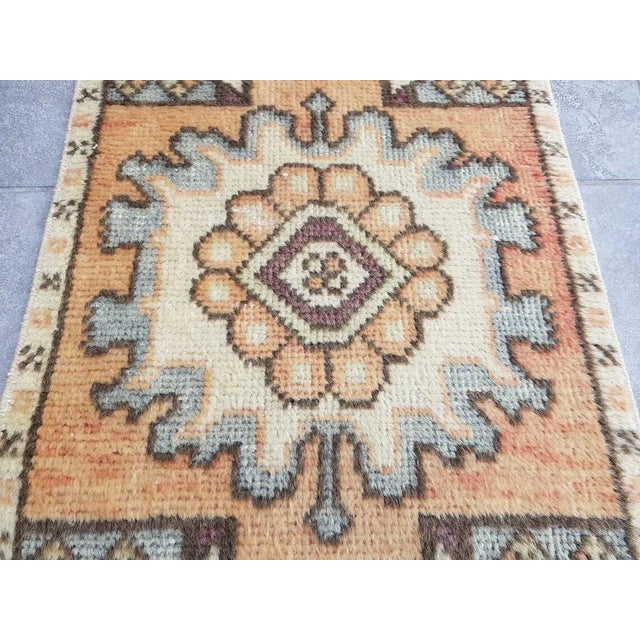 1950s Traditional Floral Turkish Rug For Sale - Image 10 of 10