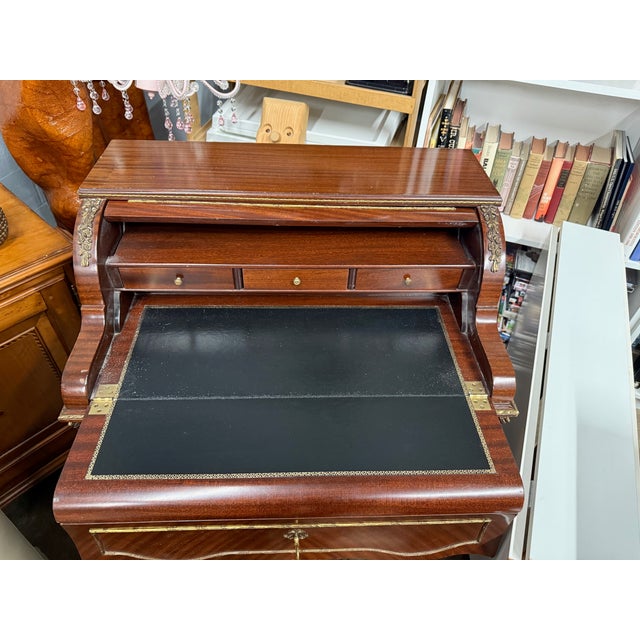 Mid 18th Century Antique French Regency Louis XV Bureau De Pente Ladies Writing Desk For Sale - Image 5 of 7