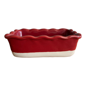 Red Emile Henry Stoneware Ruffle Loaf Pan (Model 6184)
