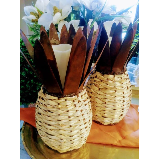A fabulous pair of large weaved raffia wicker pillar pineapple candle holders. This is such a great pair of fun pineapple...