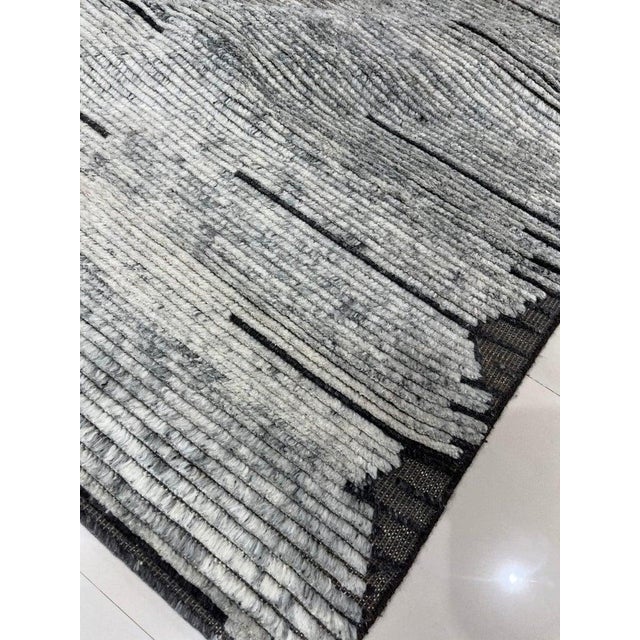 8x10 Gray Hand-Knotted Wool Striated Horizon Geometric Modern Carpet Rug For Sale In New York - Image 6 of 13