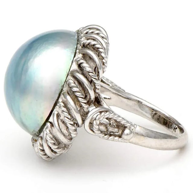 Contemporary 14KW Large Mabe Pearl Ring, size 6 For Sale - Image 3 of 5