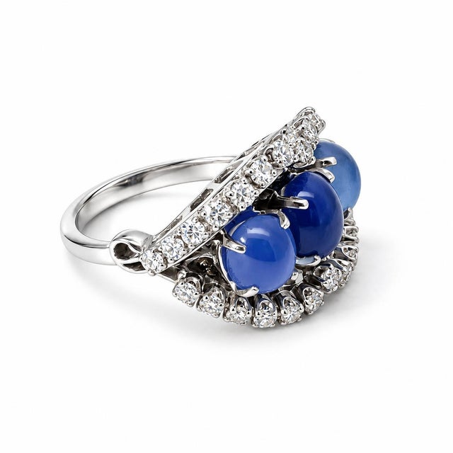 Vintage 14k White Gold 3-Stone Star Sapphire & Diamond Cocktail Ring, Size 5.25 For Sale - Image 4 of 5