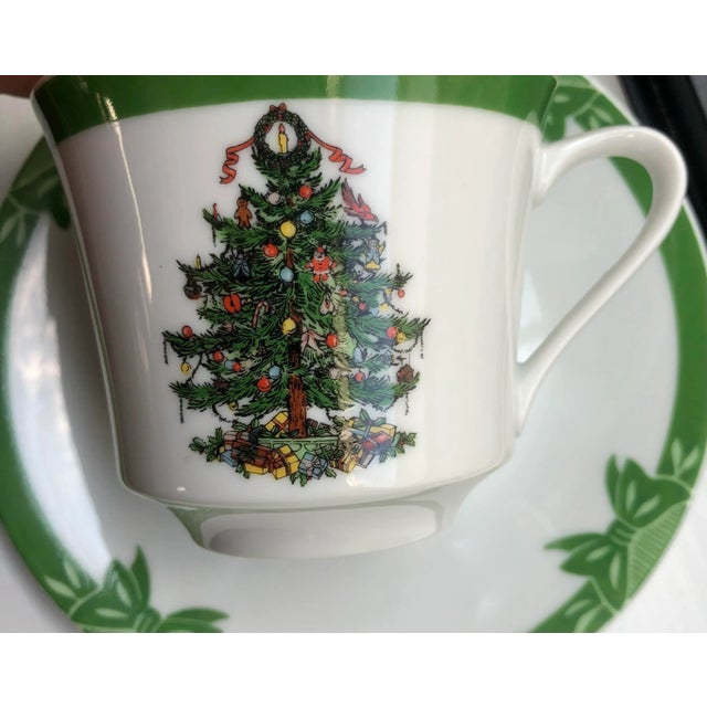 Georges Briard Vintage Christmas Cups, Saucers, and Dessert Plates in "Yule Tide" Pattern-12 Pieces For Sale - Image 10 of 10