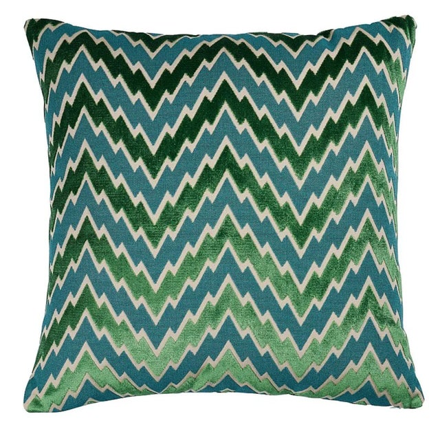 Mid-Century Modern Schumacher Florentine Chevron 18" Pillow in Emerald For Sale - Image 3 of 3