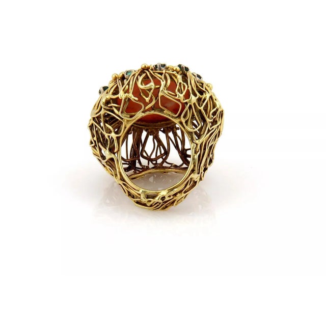 Late 20th Century J. Auen 14k Yellow Gold Coral & Emerald Large Flower Ring - Size 6 For Sale - Image 5 of 6