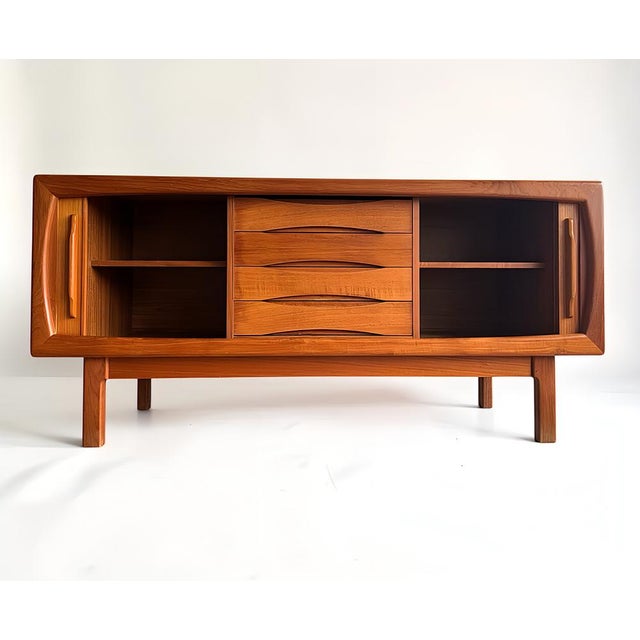 Vintage Danish Modern Cabinetmaker Teak Sideboard with Sliding Doors attributed to H.P. Hansen, Denmark, 1960s For Sale - Image 6 of 18