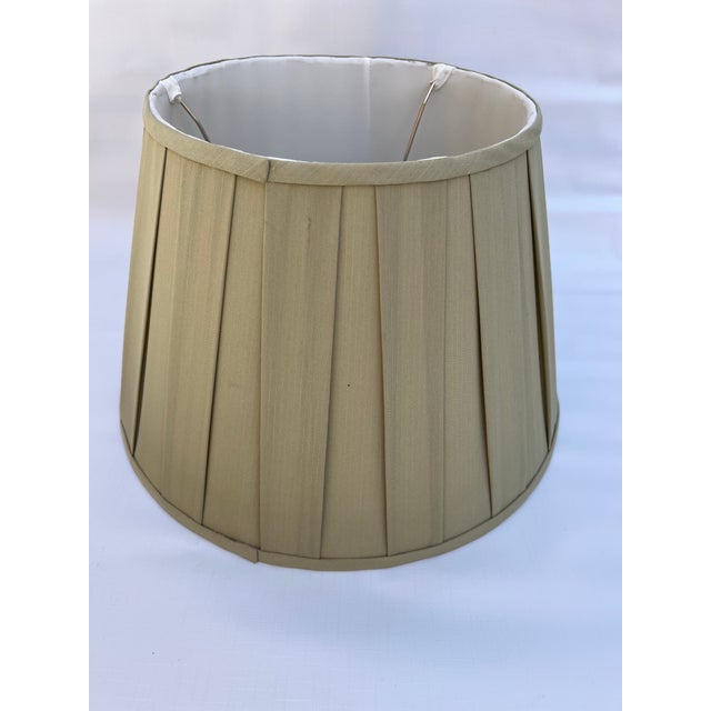 Contemporary Green Box Pleat Lamp Shade For Sale - Image 3 of 8