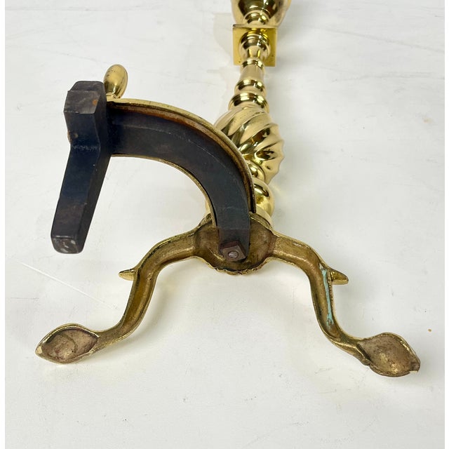 Pair of Vintage Brass Urn & Spiral Federal Style Flame Top Andirons – Claw & Ball Feet For Sale - Image 12 of 13