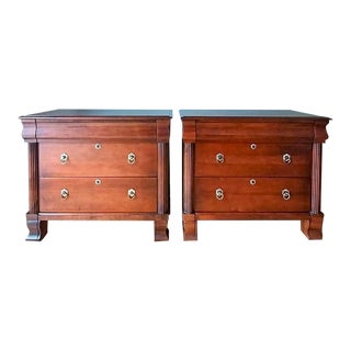 A Pair of British Classics Daryn Nightstands With Drawers by Ethan Allen For Sale