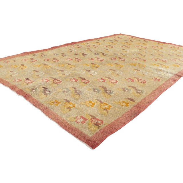 51703 Vintage Turkish Oushak Rug, 04’07 x 07’04. Turkish Oushak rugs, originating from the Western region of Oushak in...