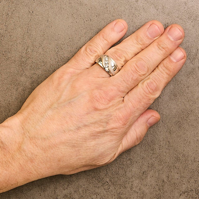 Men's .925 Sterling Silver 1/2 Cttw Diamond Channel Set 3-Stone Band Ring - Ring Size 11 For Sale In New York - Image 6 of 7