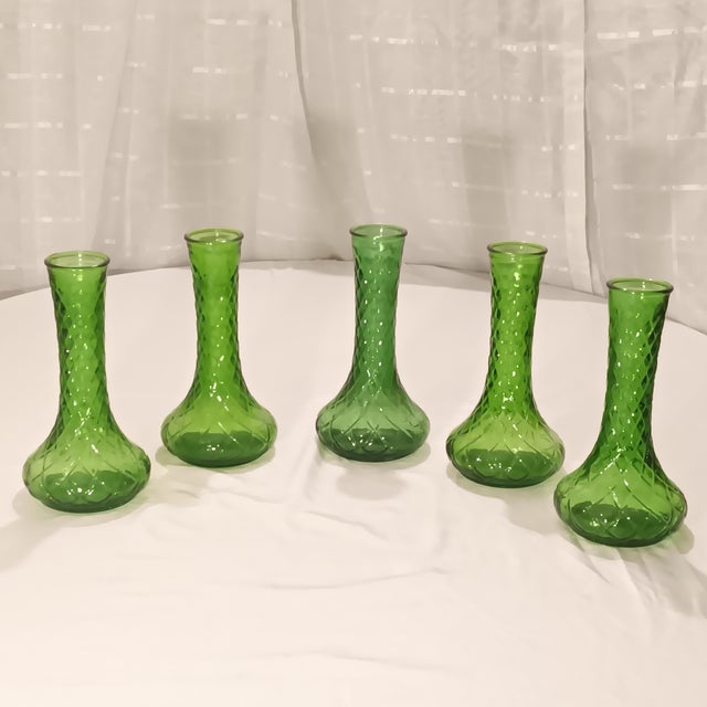 Art Deco Vintage Hoosier 4095 Emerald Green Vase For Sale - Image 3 of 7