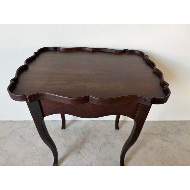 Antique French Style Mahogany One-Drawer Side Table With Serpentine Scalloped Top For Sale - Image 12 of 12