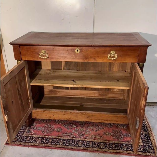 19th Century Empire Walnut Sideboard, in Good conditions. Designed before 1890