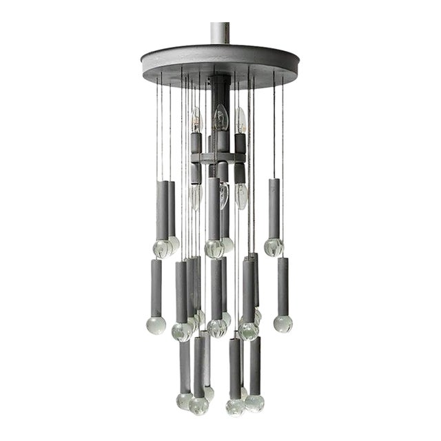 1970s Space Age Italian Chrome Chandelier With Glass Droplets – Sciolari Style For Sale